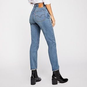 Levi’s Wedgie Fit Jeans